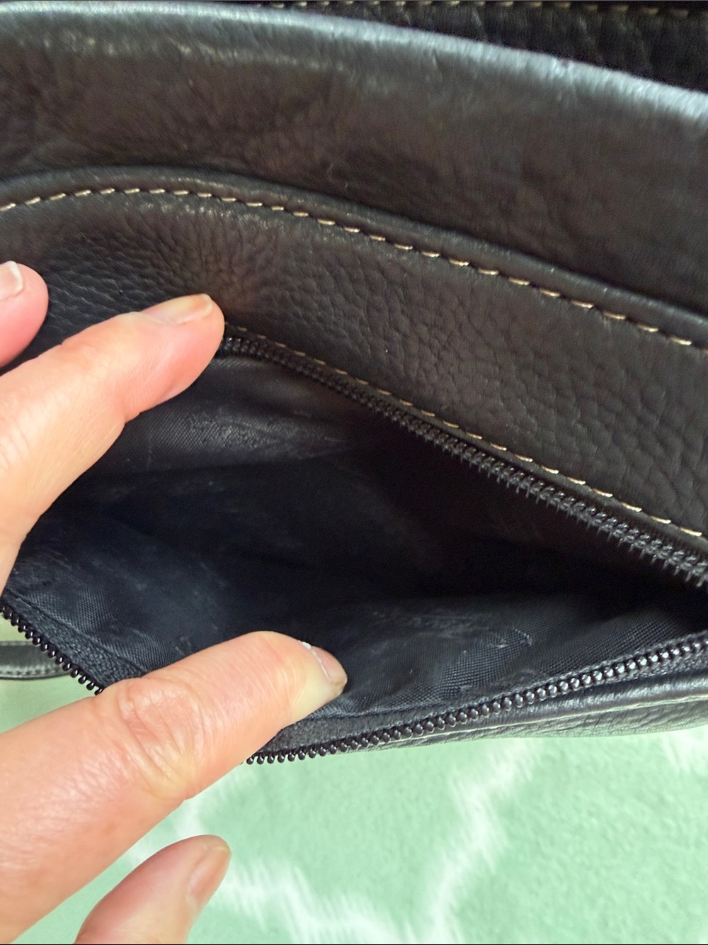 Fossil Black Pebbled Leather Crossbody Bag - 9x8x3” - Picture 8 of 15